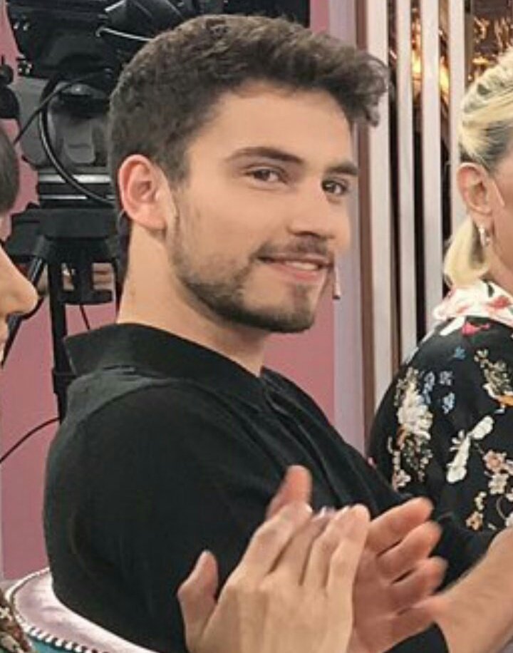sxrcasmdylan's tweet photo. albert baró sos arte sos perfección sos todo https://t.co/B42MAlEHCA