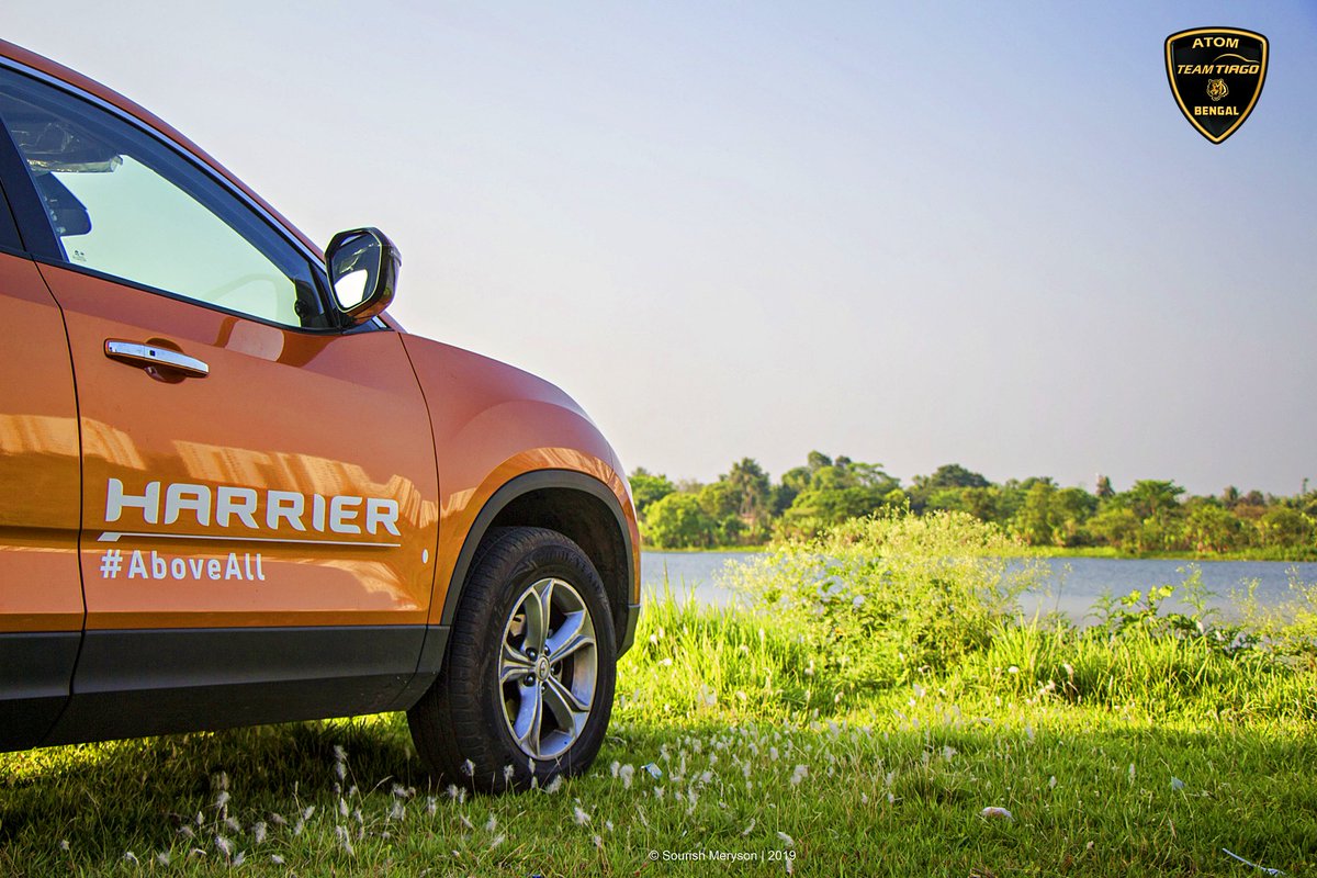 AtomBengal's tweet photo. @AtomBengal Drive with #harrier from @TataMotors  #AboveAll #GoTxMoM #HarrierSuperStriker #HarrierT20 Photography by @MerysonGallery #Offroading video coming soon .. Stay Tuned. @rushlane @PD_Official @autocarindiamag @MotorOctane https://t.co/tFLSD60lwX
