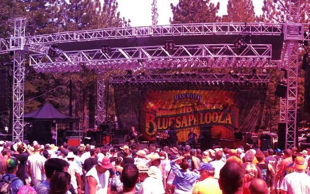 One Tree Planted (@onetreeplanted) on Twitter photo Blues, beers, and trees, a classic combo! 🍻🌲
Big thanks to <a href="/Bluesapalooza/">Bluesapalooza</a> in California for supporting reforestation through ticket sales. This awesome event is happening in August so tree-lovin' passes are still available 😊🎸 mammothbluesbrewsfest.com Blues, beers, and trees, a classic combo! 🍻🌲
Big thanks to <a href="/Bluesapalooza/">Bluesapalooza</a> in California for supporting reforestation through ticket sales. This awesome event is happening in August so tree-lovin' passes are still available 😊🎸 mammothbluesbrewsfest.com