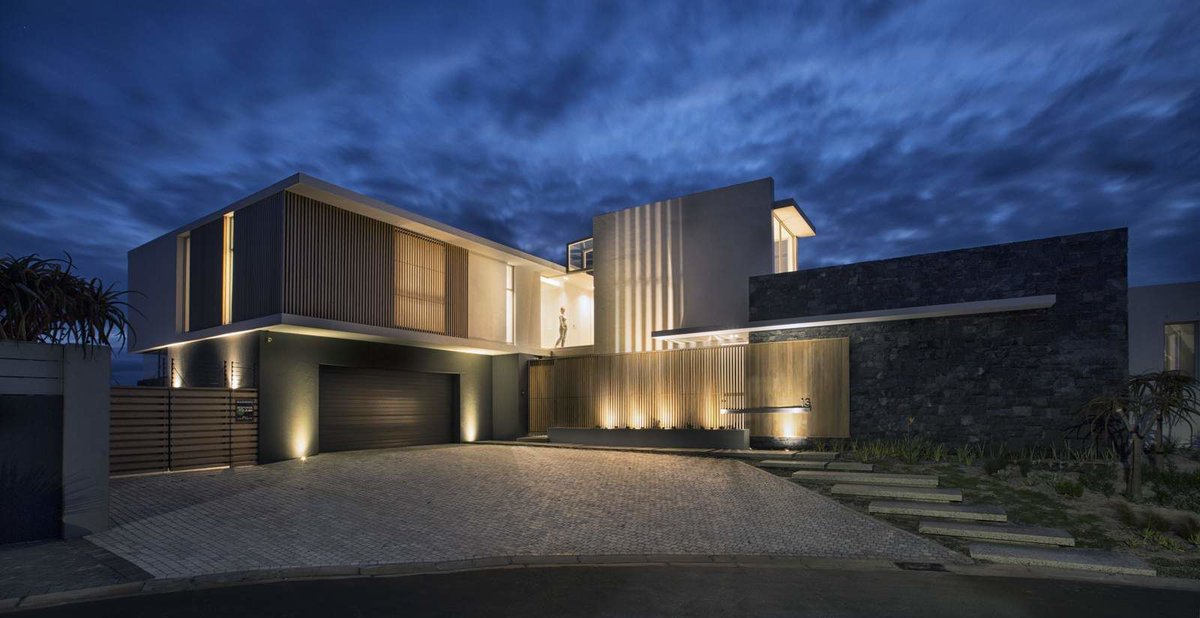 Archello's tweet photo. WEST COAST MINIMALISM
by GSQUARED architects
https://t.co/mN1pZtPYCG https://t.co/QCuPh1Nrwl