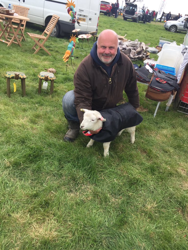 LittleR90284447's tweet photo. Me and my dad rocking the 'baaabour' look while enjoying our day @GloucesterRaces @Barbour #dayout #animalclothing #matching #fashion https://t.co/SIPPy3TzZt