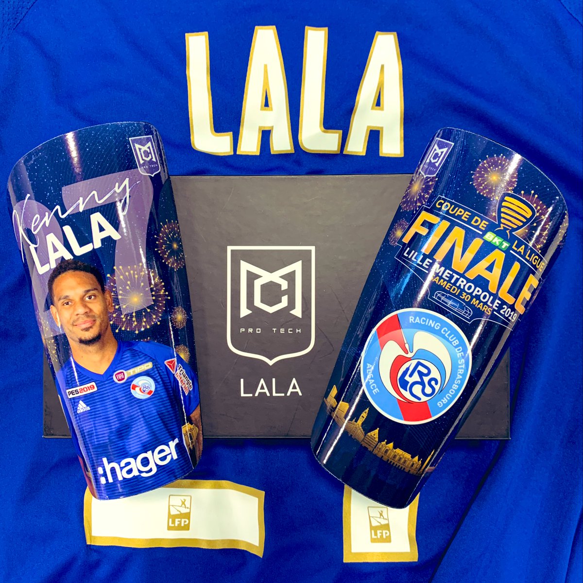 CanalplusFoot's tweet image. #CFC
RT + Follow le @CanalFootClub pour tenter de gagner les protège-tibias de Kenny Lala ! 🎁