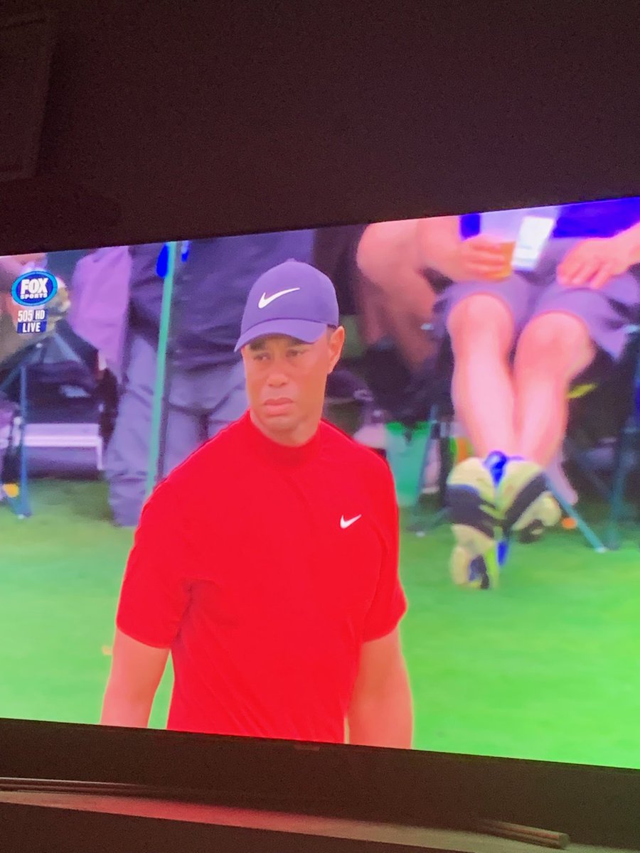 muzzaboy5's tweet photo. Incredible #TigerWoods #TheMasters #worthstayingupfor https://t.co/0LTSZu3EA8
