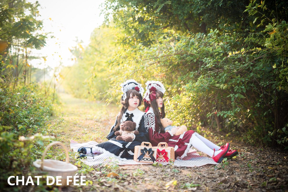 chatdebubu's tweet photo. 花筵家·人形夜
出镜：凤梨&amp;糯米
抄送：@girlism_info https://t.co/rs9gj30Eyu