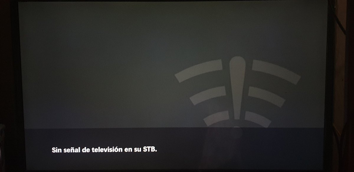 SPLITSS's tweet photo. @ClaroRD  aquí esperando a game of thrones  @IndotelRD https://t.co/xcG63DZVn7