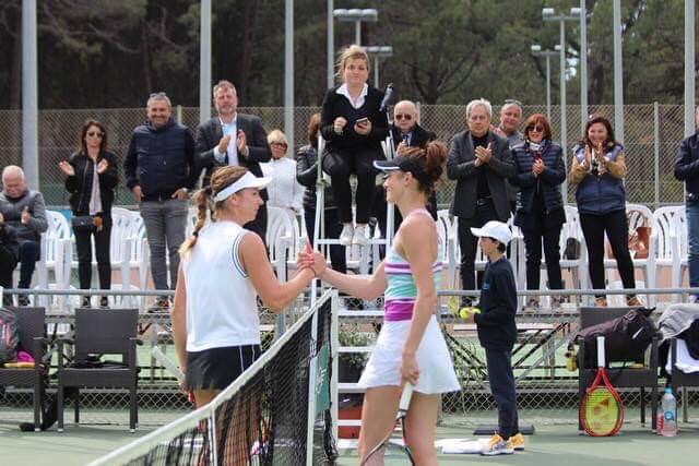 Ladies Open Calvi Eaux de Zilia (@ladiesopencalvi) on Twitter photo Fin de la finale du ladies Open Calvi Eaux de Zilia ... Anastasyia Komardina gagne le tournois face à Audrey Albié . <a href="/FFTennis/">FFT</a> <a href="/ITF_Tennis/">ITF_Tennis</a> <a href="/LadiesOpenCalvi/">Ladies Open Calvi Eaux de Zilia</a> <a href="/ENGIEgroup/">ENGIE</a> <a href="/EauxdeZilia/">EauminéraledeZilia</a> <a href="/Mairiedecalvi/">Ville de calvi</a> Fin de la finale du ladies Open Calvi Eaux de Zilia ... Anastasyia Komardina gagne le tournois face à Audrey Albié . <a href="/FFTennis/">FFT</a> <a href="/ITF_Tennis/">ITF_Tennis</a> <a href="/LadiesOpenCalvi/">Ladies Open Calvi Eaux de Zilia</a> <a href="/ENGIEgroup/">ENGIE</a> <a href="/EauxdeZilia/">EauminéraledeZilia</a> <a href="/Mairiedecalvi/">Ville de calvi</a>