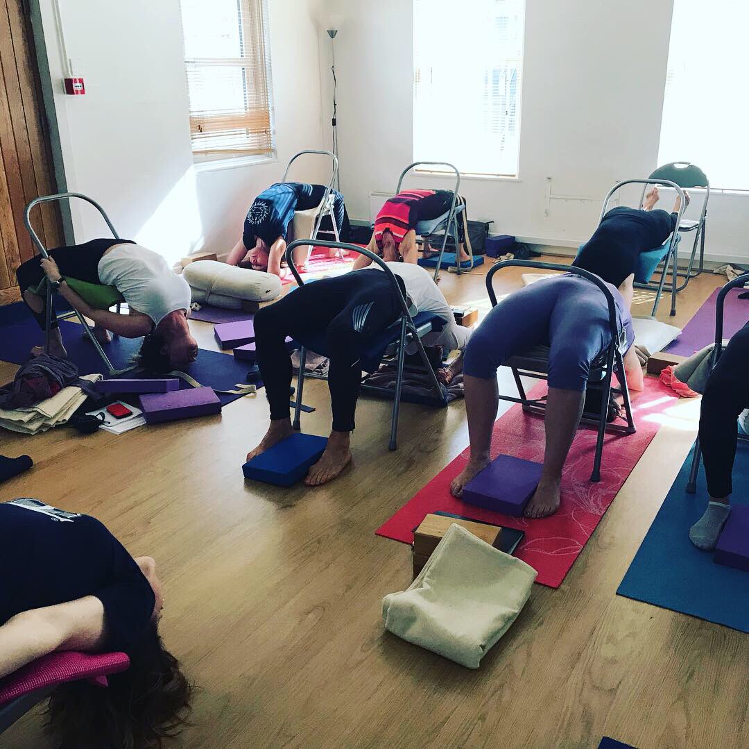Great weekend at teacher training 💙🙏🏽💭📖 #IyengarYoga #teachertraining #yoga #dublinyoga