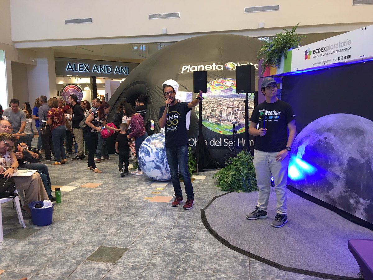 ECOEXPLORATORIO's tweet photo. ¡No te pierdas el cierre de esta #EXPO Planeta Digital hoy en el atrio central de Plaza Las Américas! #EXPOPD2019 https://t.co/rQaSk9MBY2