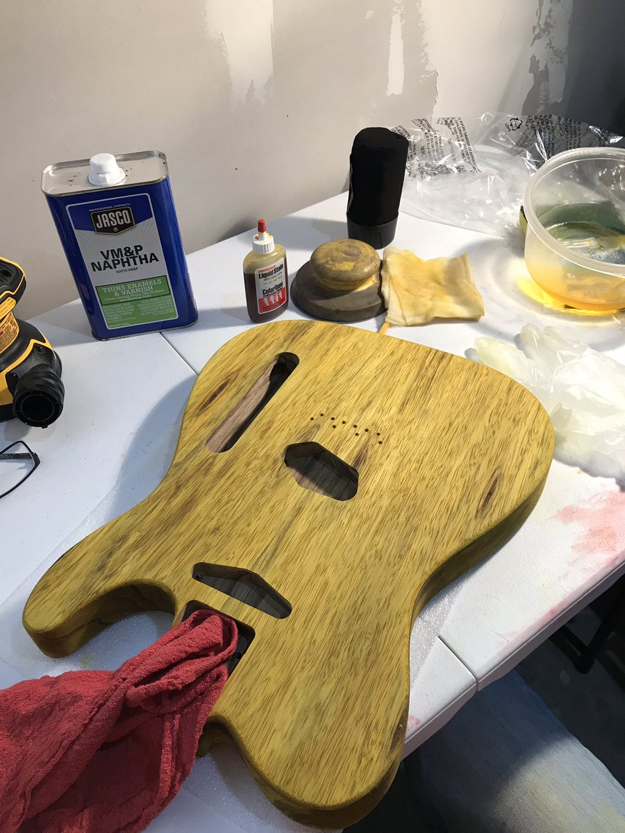 ShipwreckAmps's tweet photo. 6 coats of Ranger Gold.  We Lead the Way!  Watch or Army tribute come alive.  #shipwreckamps #sabalauskiairassult #goarmy #armyofone https://t.co/mrRQV3TIs7