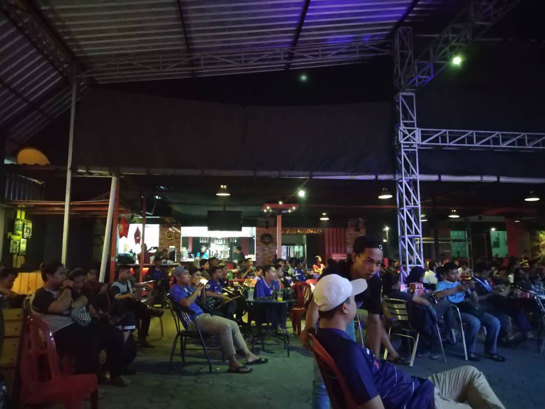 Chelseapwt's tweet photo. Launching jersey, anniv yg ke 8, dan nobar.
Terimakasih buat semua pihak yg telah meramaikan dan mensukseskan acara ini.🙏✊✊
@nicetime_cafe @intersport.id @priapunyaselera_id @bigreds_purwokerto @ais_pwt @citizens_purwokerto https://t.co/yCgCIBSCkp