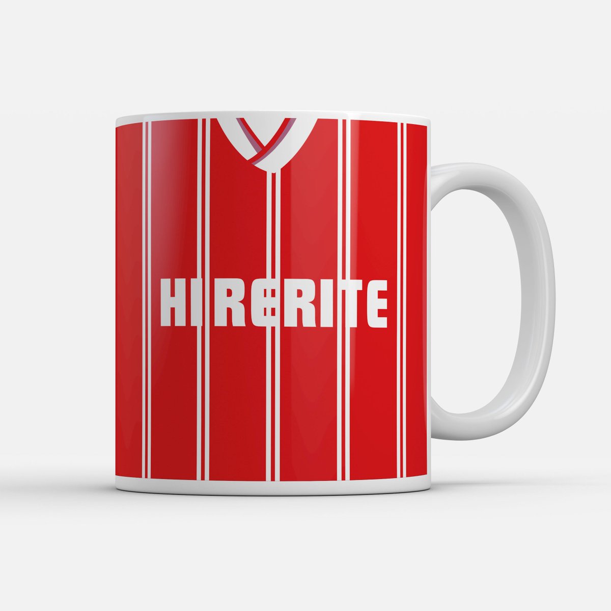 theterracestore's tweet photo. Bristol City fans! Which retro kit mug will you choose from https://t.co/cVzPdFQ7Az Retweet and you could win a free one #bcfc #robins #bristolcity https://t.co/8rRFz76mp9