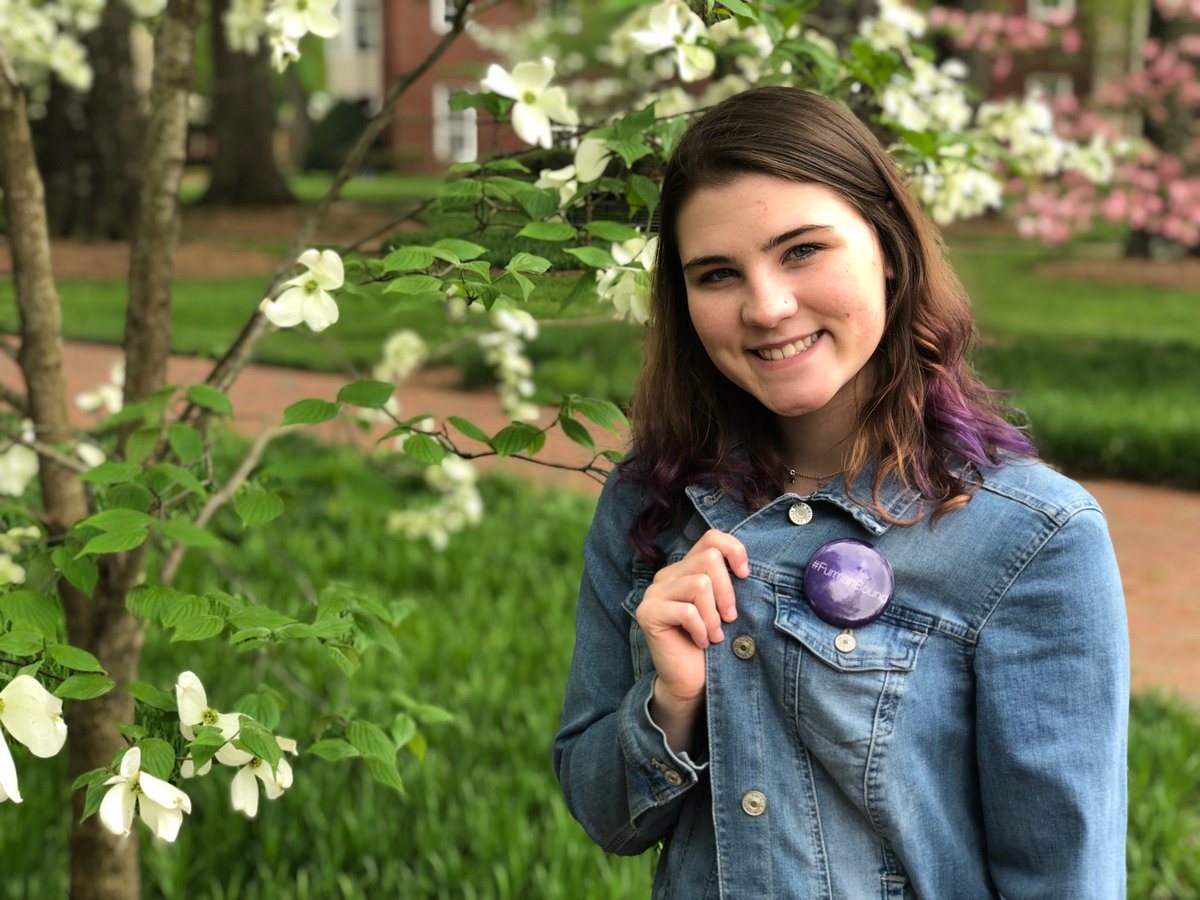 tevelyn's tweet photo. My rockstar daughter Delilah at #FurmanForward - Accepted Students Day at @FurmanU on Friday. She’s definitely #FurmanBound! #TheFurmanAdvantage #yeahTHATgreenville https://t.co/uKqoiYabwn
