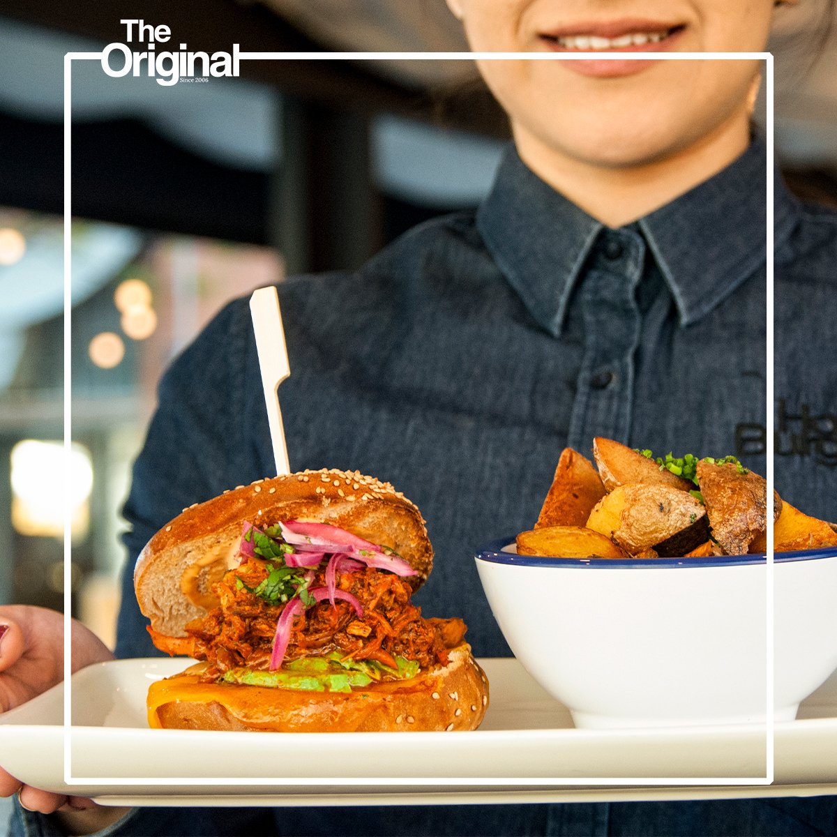 HomeBurgerBar's tweet photo. Os presentamos a nuestra
hamburguesa del mes: Cochinita
Pibil Burger 🍔 ¡Órale!
Solo en #HomeBurgerBar Silva y
Solo el mes de abril.
📍 Calle Silva, 25
#HomeBurgerBar #RealBurger
#Burgerlovers #Madrid
#RealFood
#NoPlaceLikeHome https://t.co/mAMpwODFs2