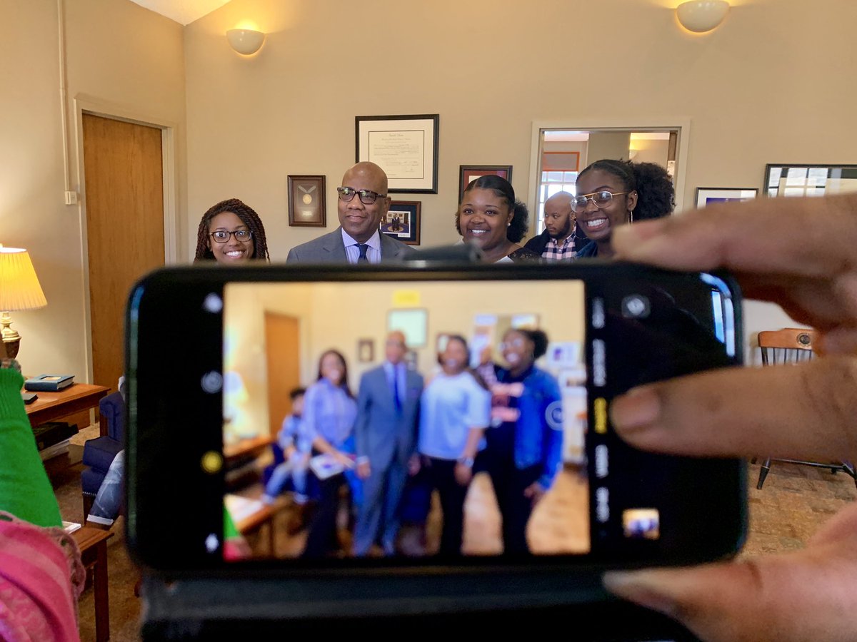 girlzfortech's tweet image. Our After High School What’s Next College Tour in partnership
W/ Wilson-Gray YMCA Youth and Family Center was a success!! Students received powerful messages from collegiate professionals 🙌🏾🙌🏾🙌🏾 #HartfordHasIt #GirlsForTechnology #LikeABoss #APeoplesJourney