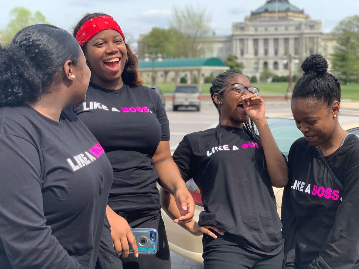 girlzfortech's tweet image. Our After High School What’s Next College Tour in partnership
W/ Wilson-Gray YMCA Youth and Family Center was a success!! Students received powerful messages from collegiate professionals 🙌🏾🙌🏾🙌🏾 #HartfordHasIt #GirlsForTechnology #LikeABoss #APeoplesJourney