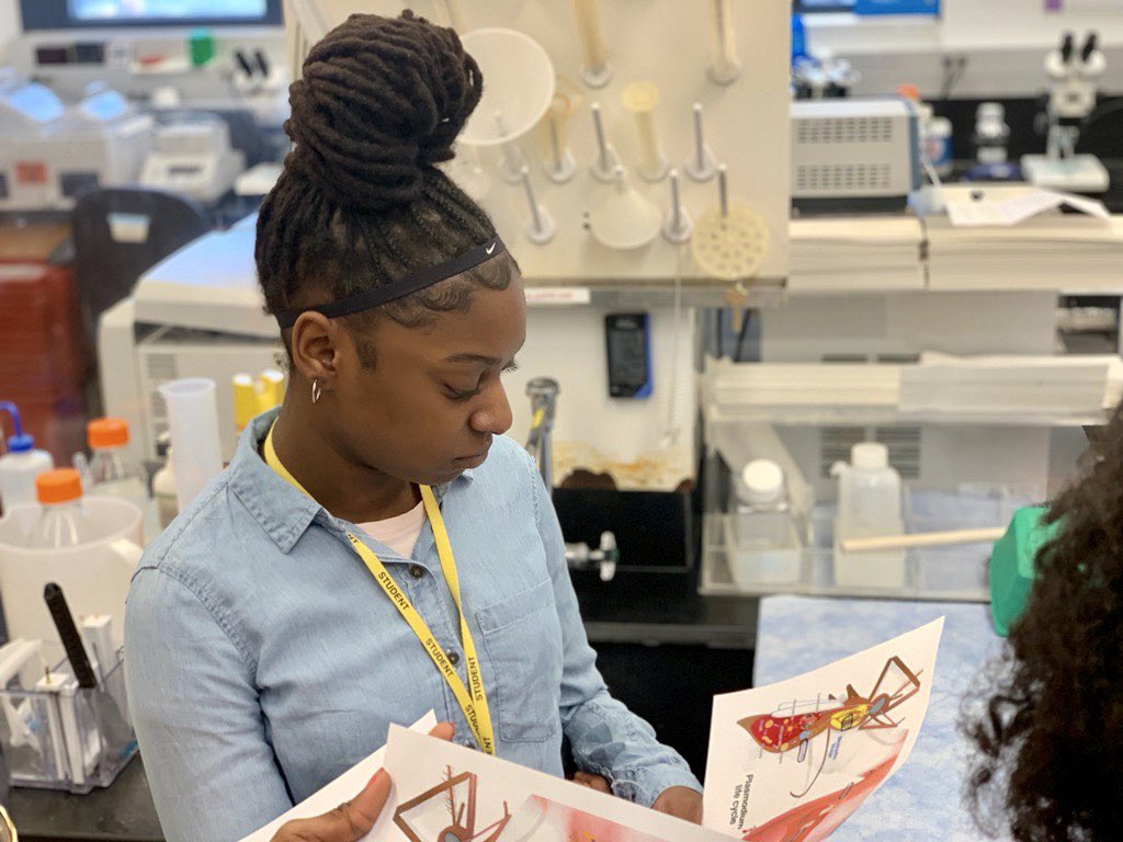 girlzfortech's tweet image. Our After High School What’s Next College Tour in partnership
W/ Wilson-Gray YMCA Youth and Family Center was a success!! Students received powerful messages from collegiate professionals 🙌🏾🙌🏾🙌🏾 #HartfordHasIt #GirlsForTechnology #LikeABoss #APeoplesJourney