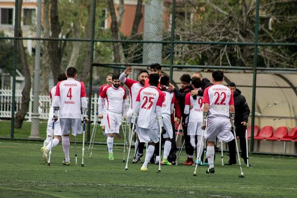 ahmetcinpendik's tweet photo. Pendikspor Ampute Futbol Takımımız Ampute Süper Ligi'nin 12. haftasında sahasında karşılaştığı İzmir Ampute Futbol Takımını 3 - 1`lik skorla geçmesini bildi. Tüm takımı tebrik ediyor ve başarılarının devamını diliyorum. 👏🏻 https://t.co/mYBtd7JlVO