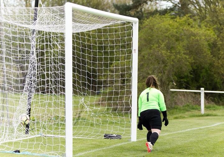 emmadunmore7's tweet photo. Buzzing after today's game 3-0 win against our closest challengers to put us 6 points clear at the top of the league with 2 games to go ⚽️👊🏆😍 #ntfc #proudtobe #promotionpush https://t.co/6YPNP0zdzh