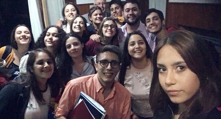 Clubleofb's tweet photo. Felicitaciones a la nueva mesa del DLJ1!!
Y felicitaciones a nuestra LEO @LuciaOjeda88 por el cargo de vicepresidenta👏🏼‼️ https://t.co/aON1GldGtv