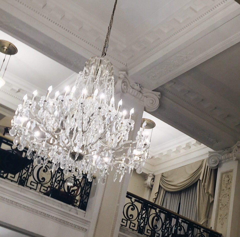 girlinfairy's tweet image. 𝐁𝐫𝐞𝐚𝐤𝐟𝐚𝐬𝐭 𝐚𝐭 𝐓𝐢𝐟𝐟𝐚𝐧𝐲’𝐬 (𝟏𝟗𝟔𝟏) 𝐦𝐨𝐨𝐝 𝐛𝐨𝐚𝐫𝐝 🖤