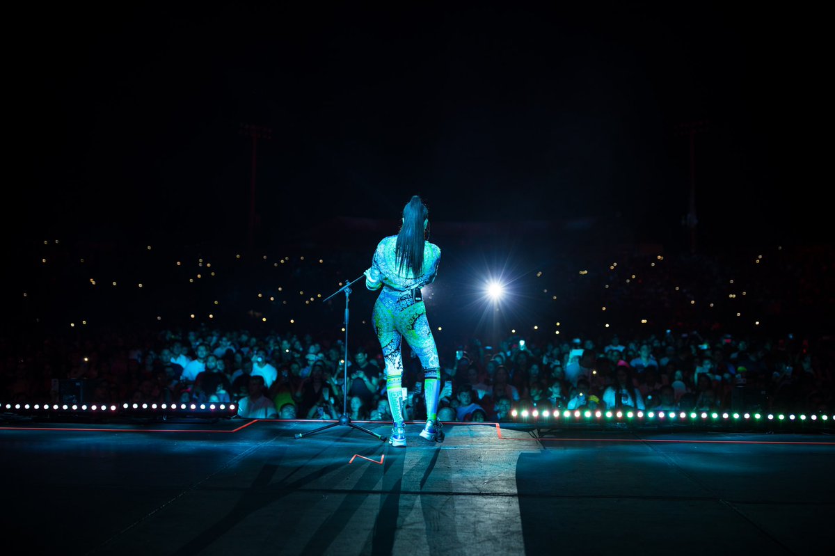 NattiNatasha's tweet photo. #Honduras gracias por el amor! Hasta la próxima. #Guatemala nos vemos el 17! https://t.co/EjZZuAT6nk