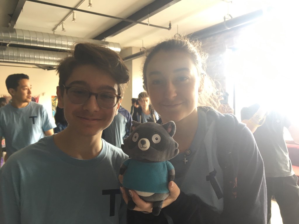 jimbobbennett's tweet image. Bit loves hanging out with the organisers of @TechHackss!

#BitOnTour #BitApple