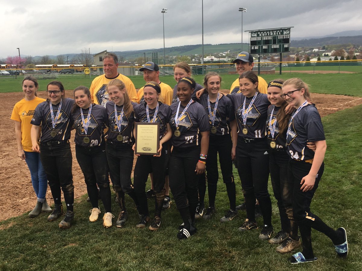 troymezz's tweet photo. Nice to get out and start the softball season with a DUB! #ShenValSwarm #PollenNation https://t.co/wcKD8i38nJ