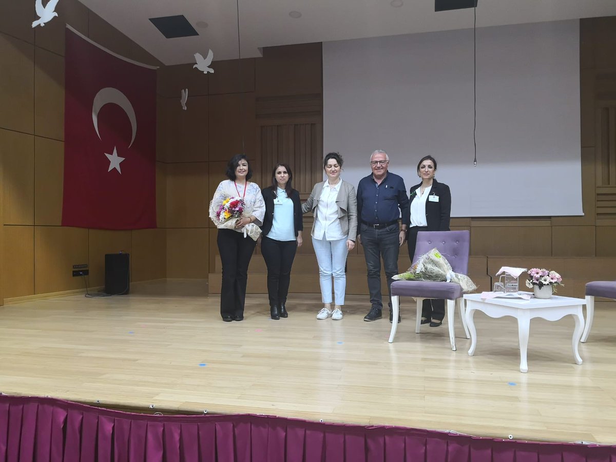 erenmuserref's tweet photo. #DOVEP #Doğakoleji Verimli Enerji Projeleri Forumunda bizlerle birlikte olan Çanakkale Atık Su Arıtma ve Güneş Enerji Santrali (GES) Tesisi Çevre Mühendisi İrem Erol ve Troya Çevre Derneği Başkanı Oral Kaya'ya teşekkür ederiz...@ibrahimturken @DKBolumu @DogaOkullari https://t.co/gHRC5KKt9L
