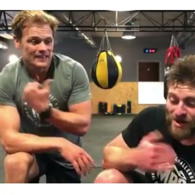 outlanderisrael's tweet image. #samheughan supports coach #valbo00 as he finishes 10,000 burpees 💪 all that gasping and sweating 😍 #loveforsam #bringsamtoisrael #samheughanlove #samheughanfans #kingofmen #mypeakchallenge #mpc #mpc2019 bit.ly/2X8oSHL