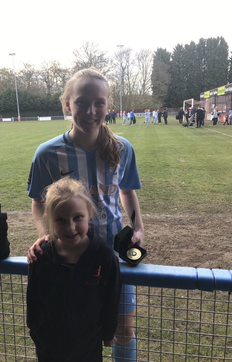 walters_caz's tweet photo. Fantastic afternoon watching @NettlehamLFC become County Cup Champions ⚽️💙🏆 #Netts https://t.co/YNSQ4Q2chC
