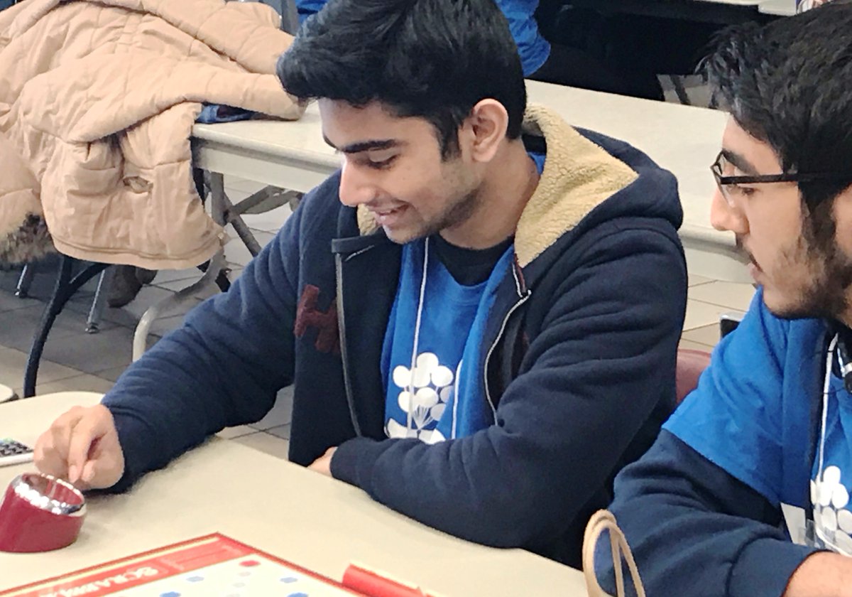 FMMtweets's tweet photo. 2/2 Scrabbleurs &amp; Scrabbleuses ... more shots of our intrepid French linguists at yesterday's ScrabbleFest. Thanks to Mme Fiorino for her leadership &amp; Mme Alicandro &amp; M. Fenuta for the support &amp; snacks! 😉
@ycdsb @FMMFrenchClub https://t.co/L5mTzTlMLM