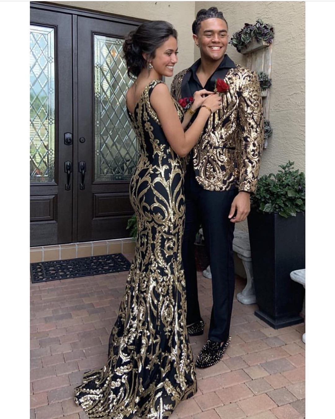 Prom couple outfit goals - sparkling ...