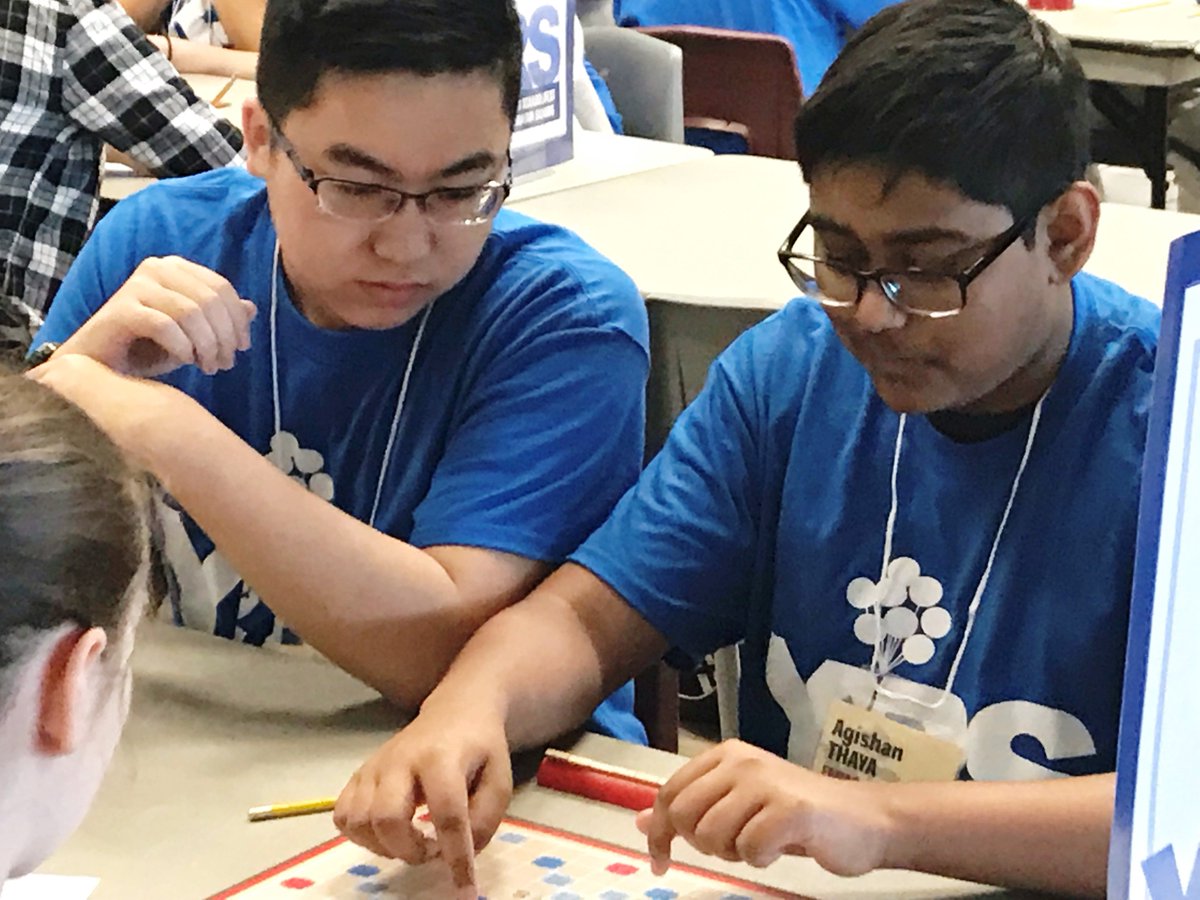 FMMtweets's tweet photo. 1/2 Scrabbleurs &amp; Scrabbleuses! Our intrepid group of Ss travelled to the YCSDB French ScrabbleFest yesterday to challenge their language skills ... congrats to SahilM, KenY, JeyanthY, RachelH, AryanK, AgishanT, JeffreyL &amp; KanavM for representing @FMMtweets 
@ycdsb @FMMFrenchClub https://t.co/HpUwWNqipk