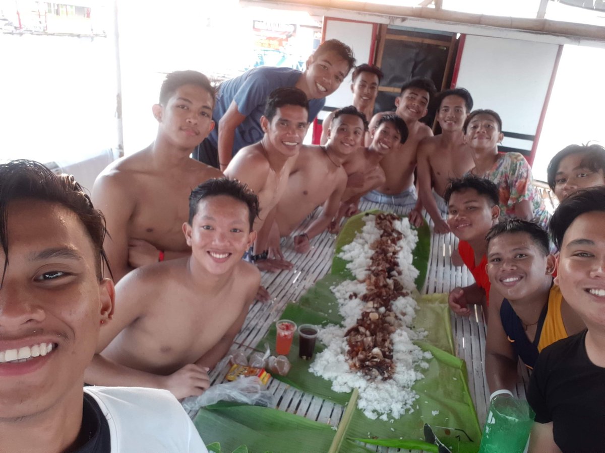 JhelloBautista's tweet photo. Matabungkay
#solidbarkada https://t.co/mGv1rxjtd3