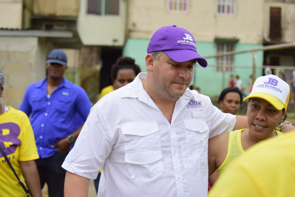 por_colon's tweet photo. “Estamos caminando casa a casa, llevando mis propuestas y las de @BlandonJose para Presidente de la República, dame la oportunidad de seguir trabajando!! Gracias #RioAlejandro por tanto cariño” @FedePolicani
Este 5 de Mayo dale ✅4 para Alcalde de #Colón #YVieneMas https://t.co/ao59nsFT9j