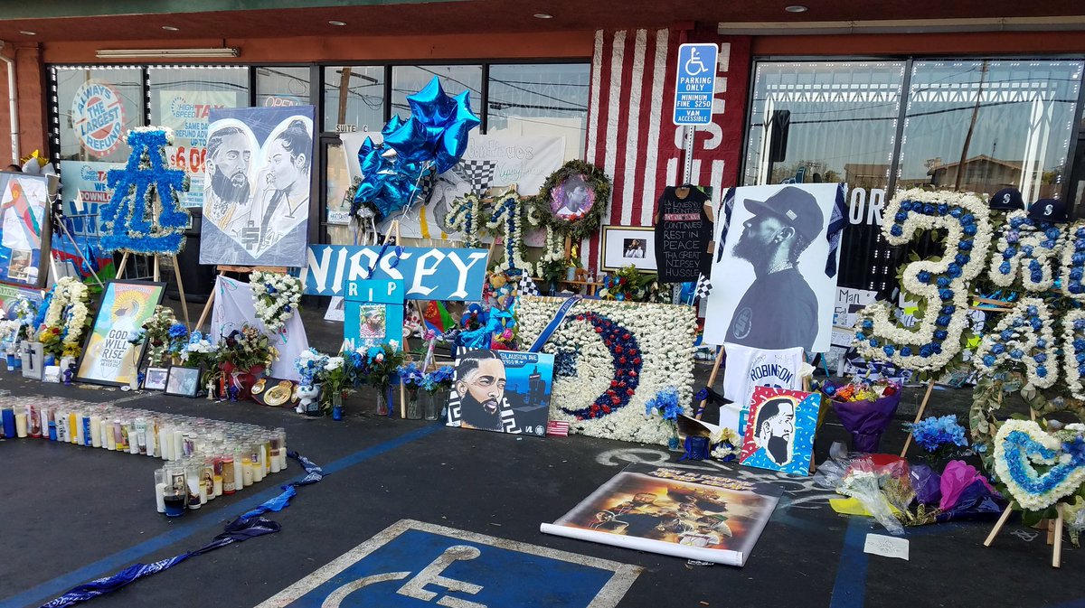 ProfSBradley's tweet image. Quite a day. Went to pay my respects at the new #NipseyHussleSquare. The outpouring of love and interest in him was empowering. I hope the positive momentum continues. May peace be upon him always. #NipseyHussle