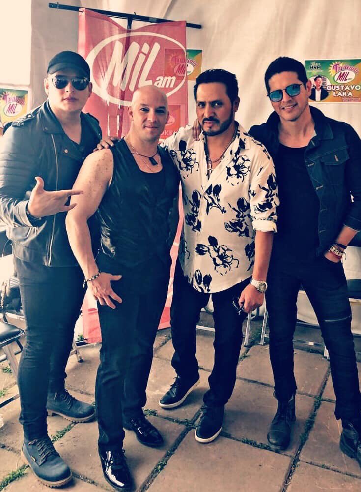 Hace rato en evento con radio mil !