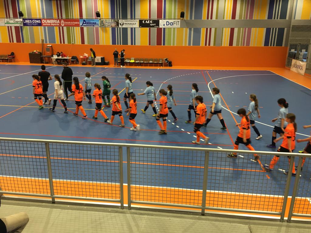 Nuestras alevines nos están llenando de alegrías esta temporada.

Después de que en Diciembre ganasen la Liga Promesas, ahora confirman el doblete al vencer en la final de la Copa Promesas Galega Alevín Femenina FS al Escola Futsal Morrazo por 0-4.

#vamosNaranjas #campeonas