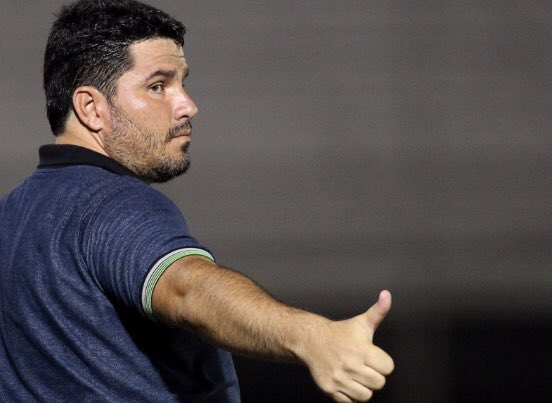EspacoGlorioso's tweet photo. Eduardo Barroca é o novo técnico do Botafogo ⭐

Seja bem vindo de volta, professor 🔥

Torcemos para que todo sucesso que você fez na nossa base, seja feita agora no profissional. 🙏 https://t.co/oEW7FnyDBo