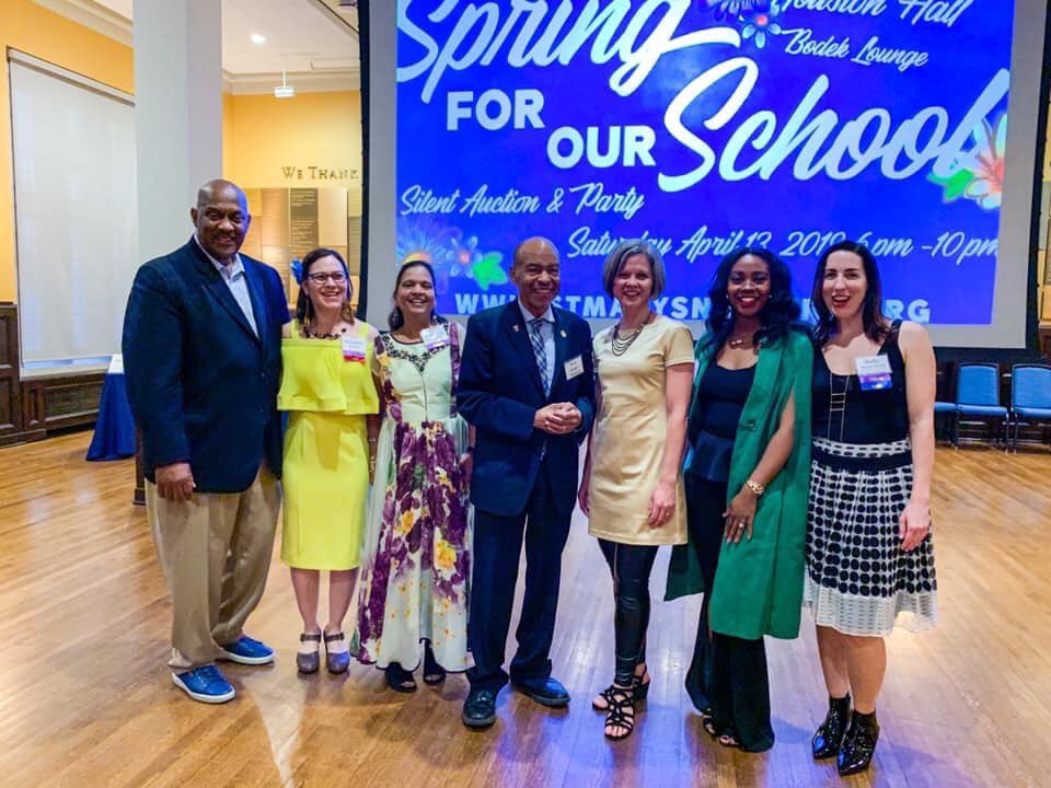 _Lisa_Browne's tweet photo. Last night was Spring for Our School-Saint Mary’s 15th annual fundraiser event. We honored Representative Roebuck by presenting him with The Jennifer Nix Service Award. We were honored to have Congressman Dwight Evans also in attendance to honor his esteemed colleague and friend https://t.co/5zbZ9uyzGZ