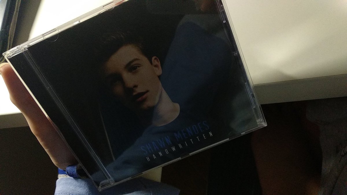 Meryggalan's tweet photo. Happy 4 year bby #Handwritten #Handwritten4Years @ShawnMendes https://t.co/Jf1Cb6mMNa