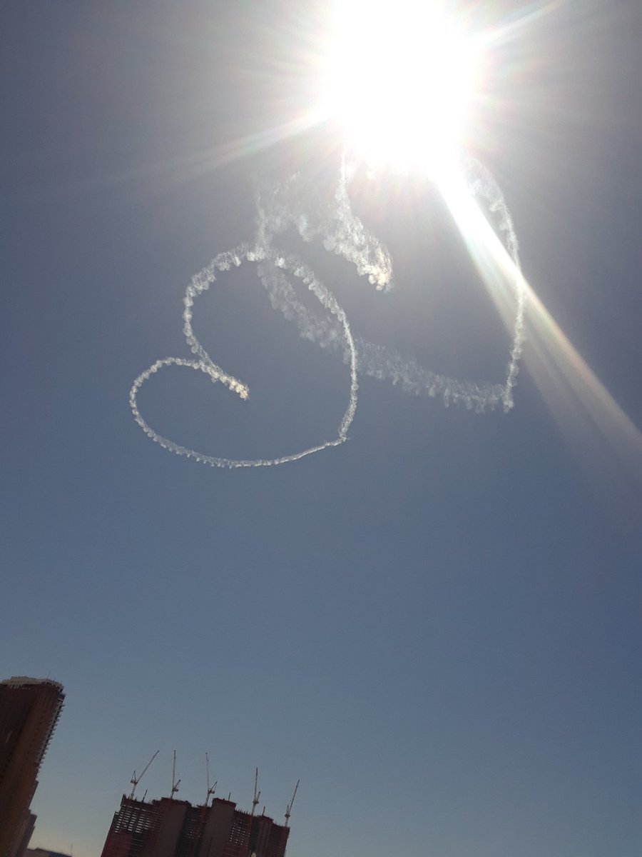 LVwesternstyle's tweet image. ******My thoughts exactly****** as we get excited to officially celebrate our 17th Wedding Anniversary enjoying the amazement that is @mattgoss 
inside @TheMirageLV 
@1OAKLV 
It couldn&apos;t possibly be more romantic! 
#haveashitshow
#GoKnightsGo
#mattrocks