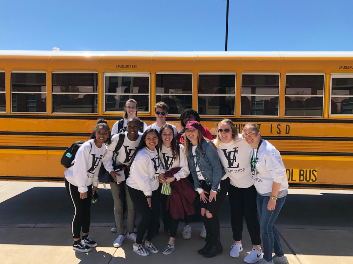T_Everett4's tweet photo. NY bound. Good luck Amplitide. You are going to do great. @VEAmplitide @EatonHighSchool 
@VEInternational 
#2019YBS https://t.co/SNl0FDMVRl