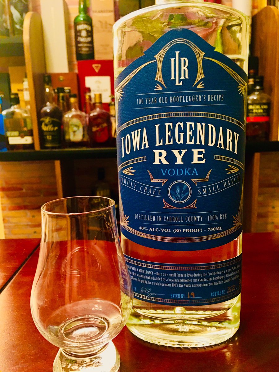 DrinkwithRichie's tweet photo. Part 5 Iowa Legendary Rye Vodka! 100% rye Vodka so unique it has a creamy body with an actually natural smooth sweetness! Drink Up!
.
#drinkupwithrichiet #iowalegendaryrye #vodka #ryevodka #drinkup #booze #vodkadrinks #drink https://t.co/2KRm8sv3sH