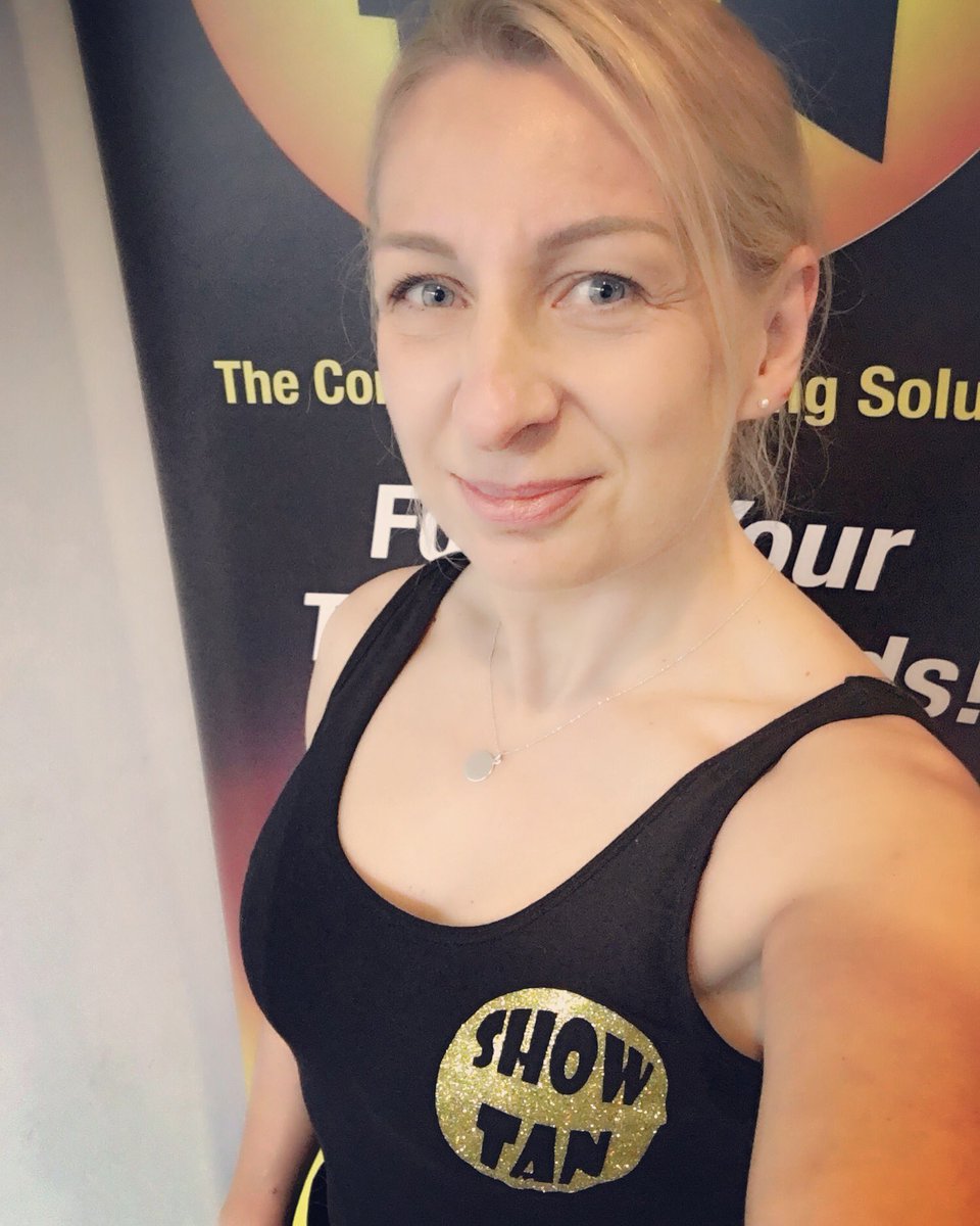 fitblondemel's tweet image. A bit of spray-tanning work this weekend @ShowTanUK  @miamiprofitness #teamshowtan #showtanuk #miamipro