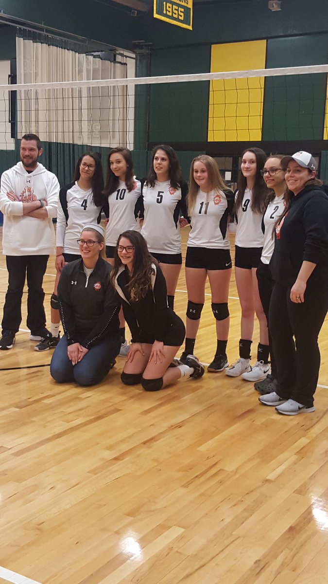 lynnstrz1's tweet photo. @LAVA_Volleyball Great job Explosion! 2nd in Silver🏐 see you next season👀 https://t.co/wi89eVB0hj