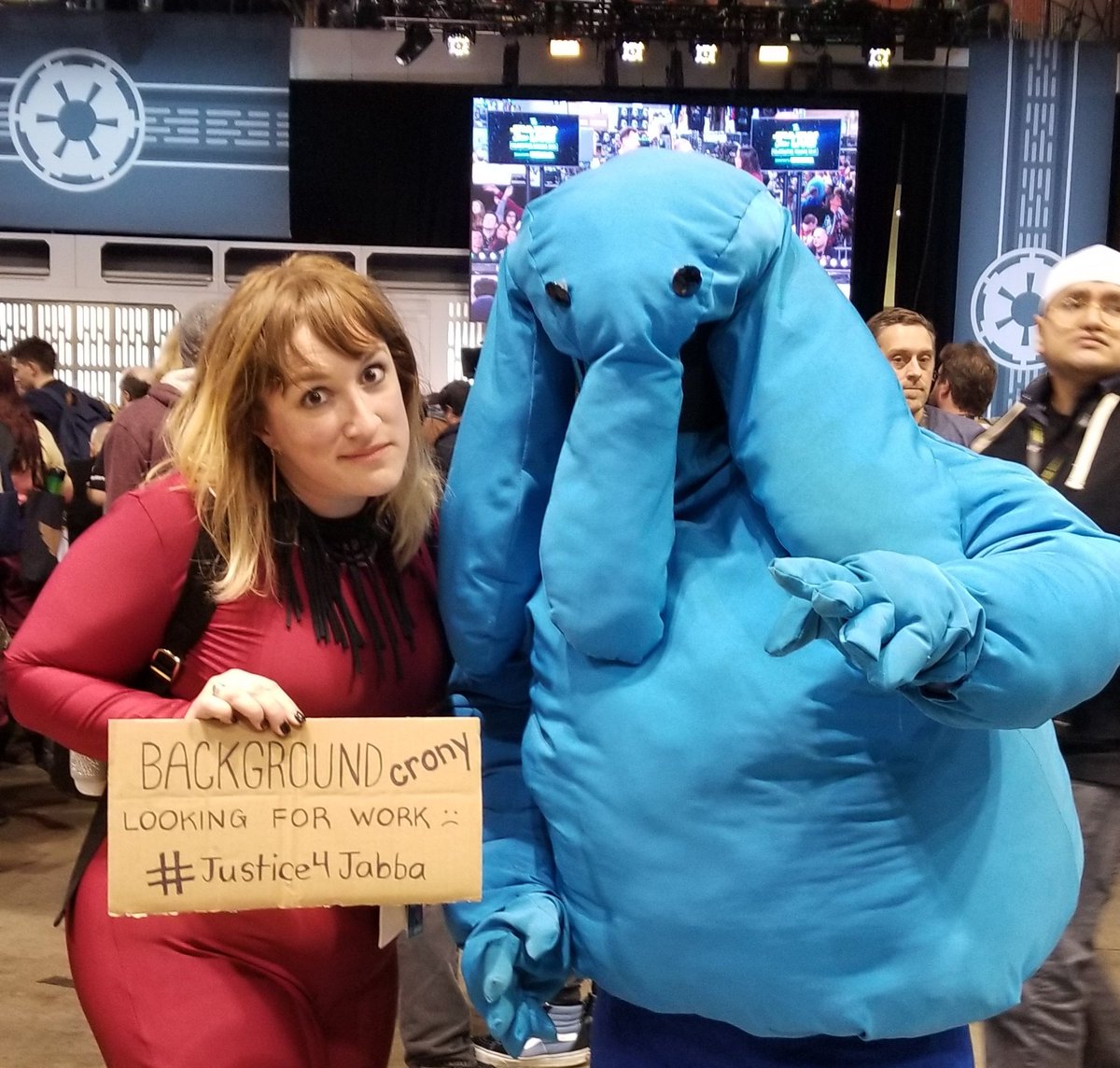 TLFGAdmin's tweet image. Get a button from @PenguinKaty at the Star Wars Show stage (in front of Del Rey) for the next 20-30 minutes! #swcc