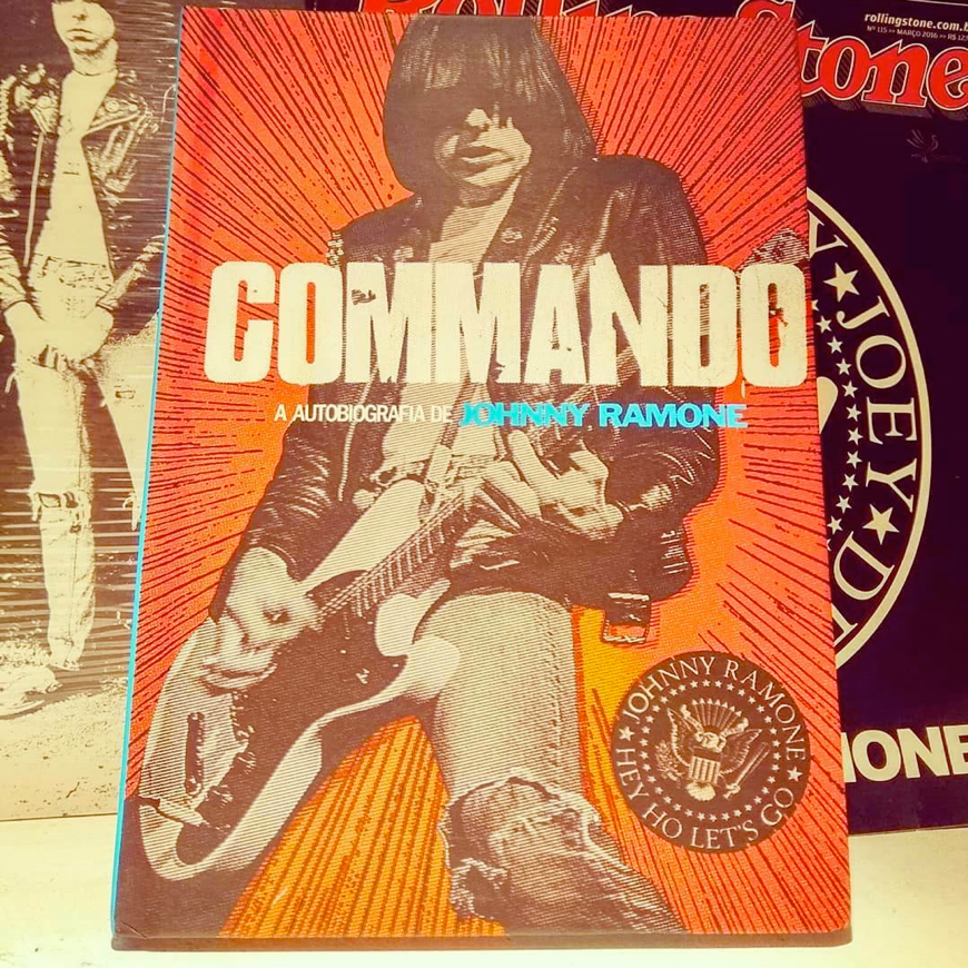 johnnyramone's tweet photo. Shout out to Pedro Maia (IG User pedromfm) for this photo of Johnny Ramone’s Autobiography, COMMANDO.

Have you read COMMANDO yet? Get your hands on a copy TODAY: https://t.co/UFeId841fi 📕 #JohnnyRamone #JohnnyRamoneArmy #Ramones #TheRamones #Punk #Commando https://t.co/tI2A4I3qKT
