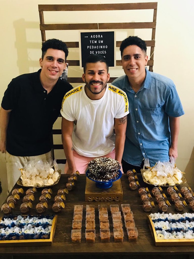 oimathias_'s tweet photo. Ame, independente gênero, cor ou crença!❤️😍
Parabéns ao casal #Diedro
Chá de panela 👬 https://t.co/pybWn2O7Xp