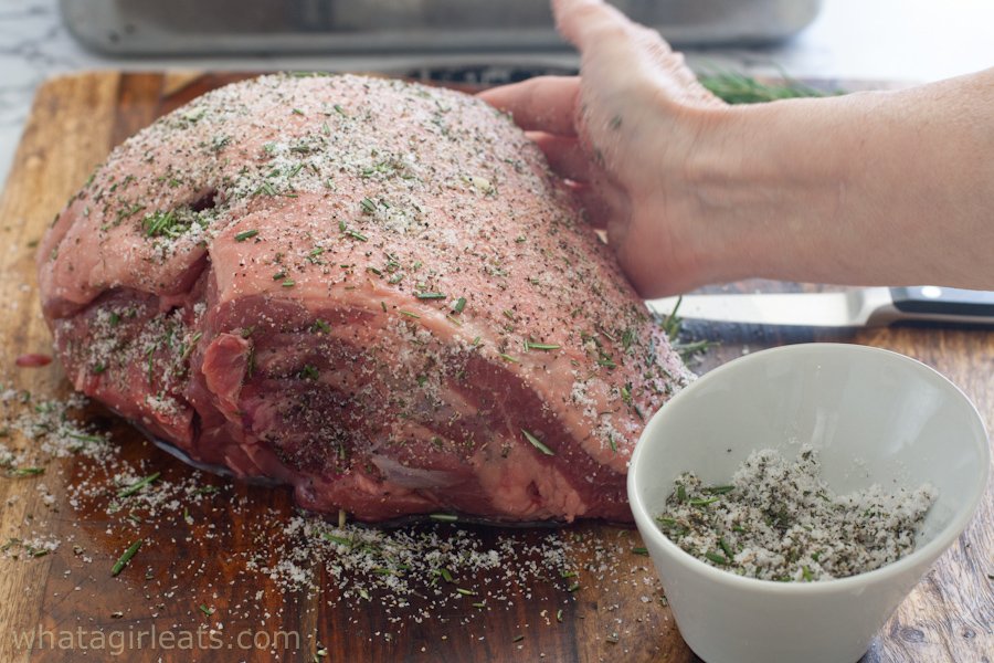 Whatagirleats_'s tweet photo. Leg of lamb with fresh mint sauce #sponsored #beaussome #simplyspring #aussielamb #keto #lamb 
https://t.co/CJvbRneBlc https://t.co/xHoqfAcUHp